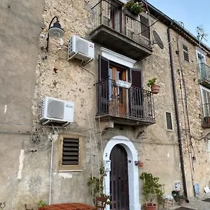 Casa Sulla Roccia , Sperlinga Italia
